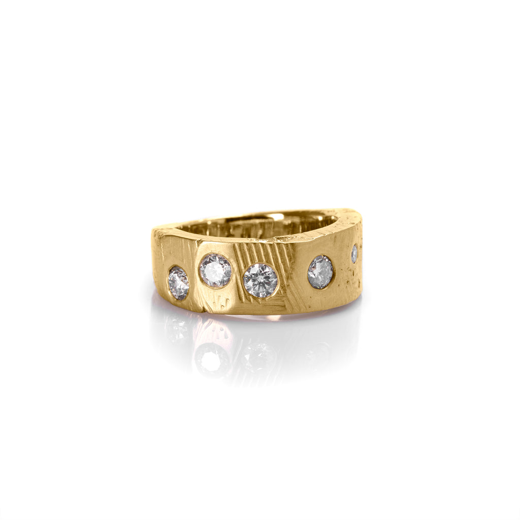 One of a kind (OAK.1) [18K-solid-gold & six Diamonds]